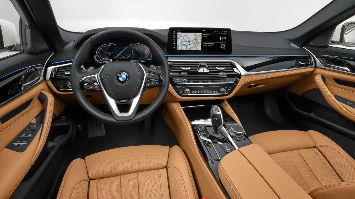 BMW 520İ